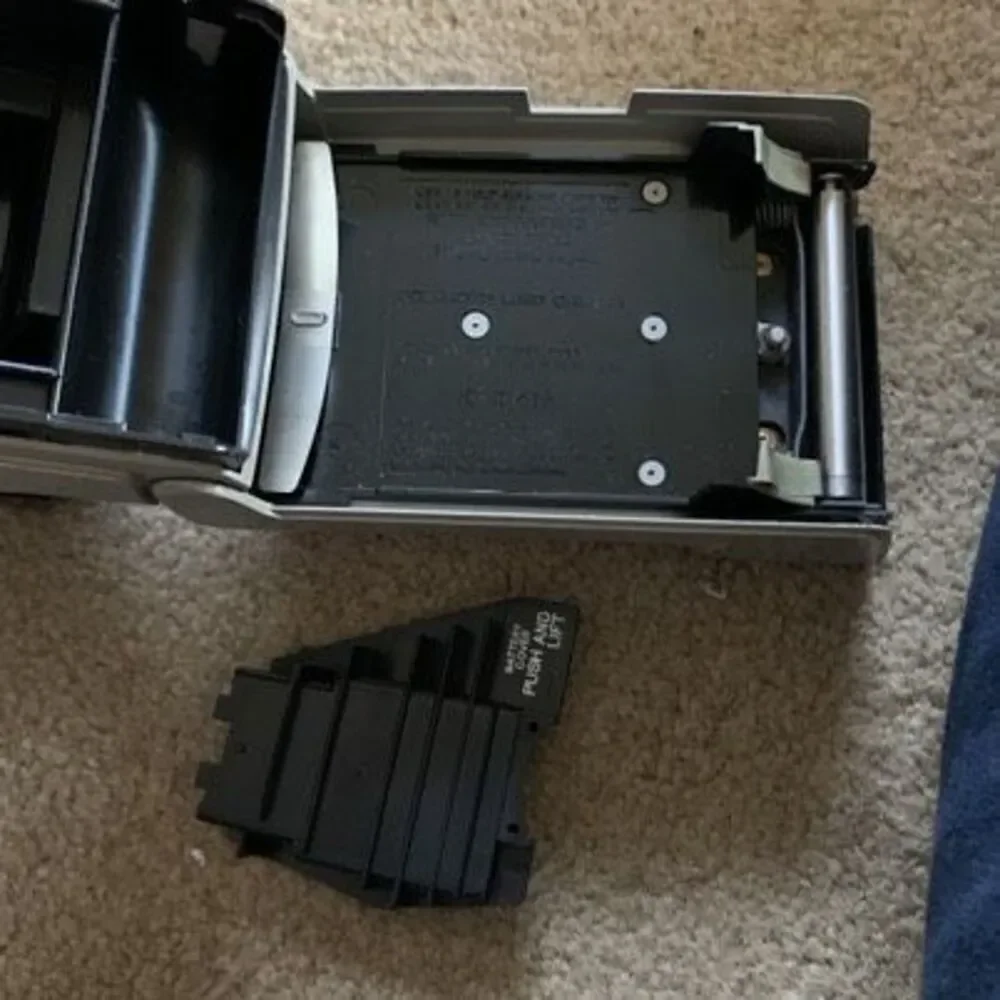 Polaroid Swinger Sentinel Land Camera *Not Tested *